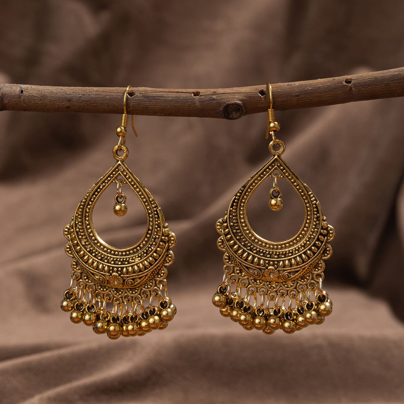 Ethnic Indian Fashion - Neue tropfenförmige Ohrringe, Brincos Thailand, Retro-Legierungsohrringe,
