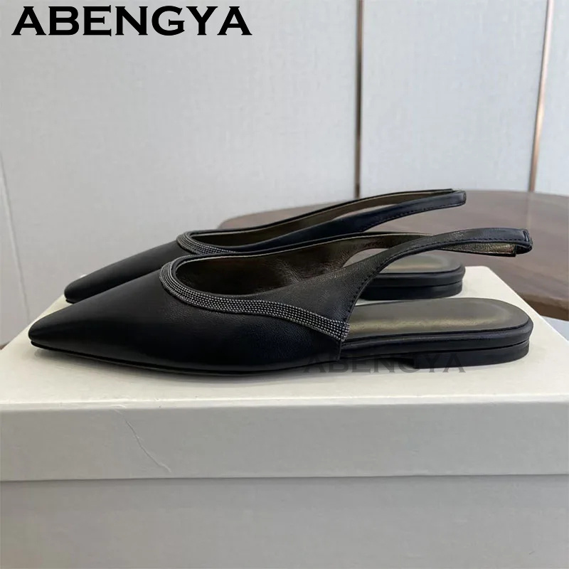 Spitze Sandalen mit Flachem Ab – Ethnic Fashion Walk Bewertung und Preis